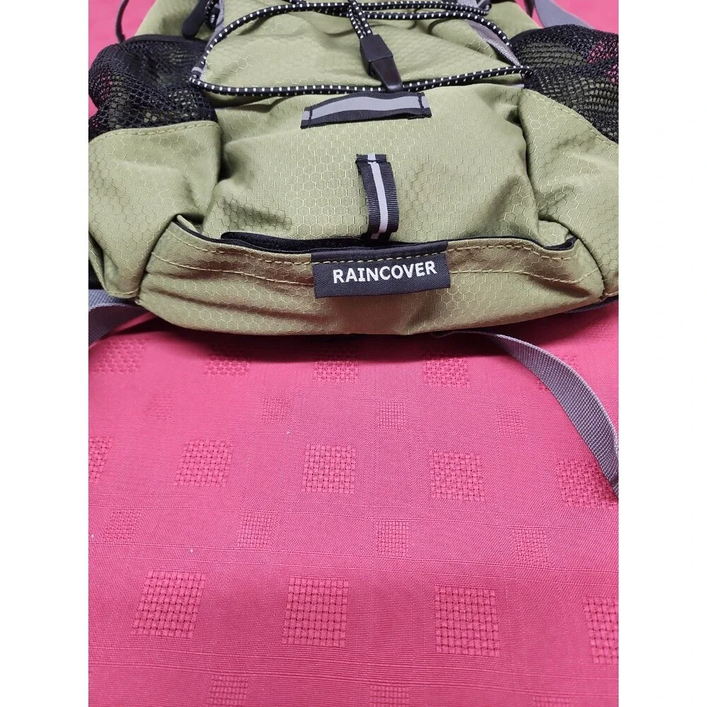 Teton Sports Oasis 1100 Hydration Backpack W Built In Raincover Olive Green EUC